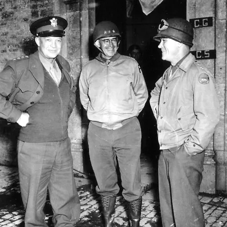 Privatunterkunft Chateau De Franquetot & D Day Collins Museum