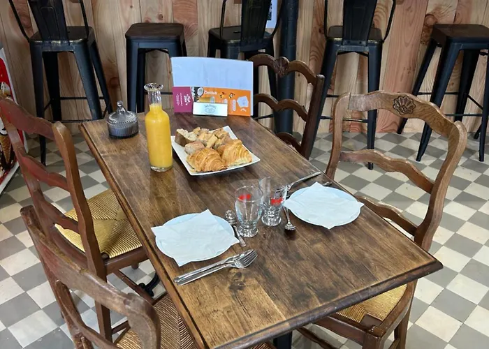 Quarto em Acomodações Particulares Château De Franquetot&d Day Collins Museum Sainte-Mère-Église