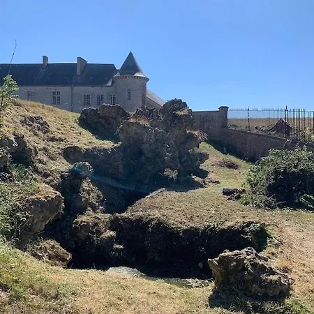 Проживание в семье Chateau De Franquetot & D Day Collins Museum Сент-Мер-Эглиз