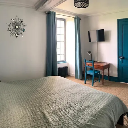 Проживание в семье Chateau De Franquetot & D Day Collins Museum *