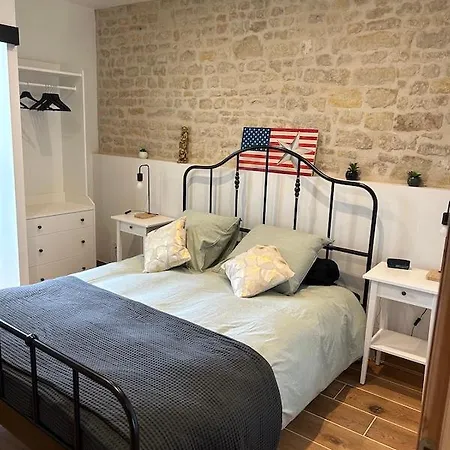 Проживание в семье Chateau De Franquetot & D Day Collins Museum