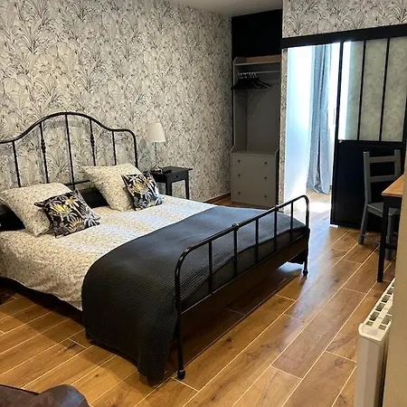 Chateau De Franquetot & D Day Collins Museum Сент-Мер-Эглиз