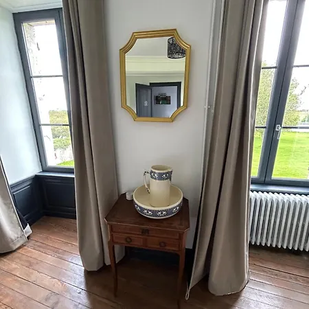 Chateau De Franquetot & D Day Collins Museum * Sainte-Mère-Église