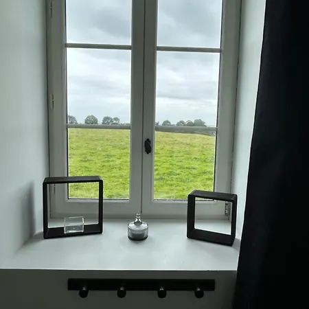 Проживание в семье Chateau De Franquetot & D Day Collins Museum *