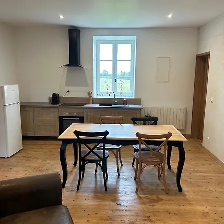 Проживание в семье Chateau De Franquetot & D Day Collins Museum Сент-Мер-Эглиз