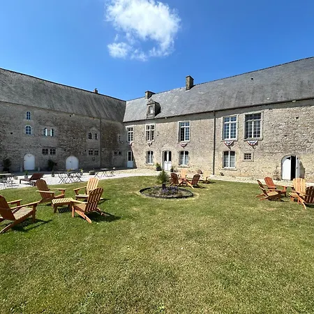 Chateau De Franquetot & D Day Collins Museum * Sainte-Mere-Eglise