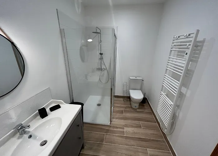 Quarto em Acomodações Particulares Château De Franquetot&d Day Collins Museum *